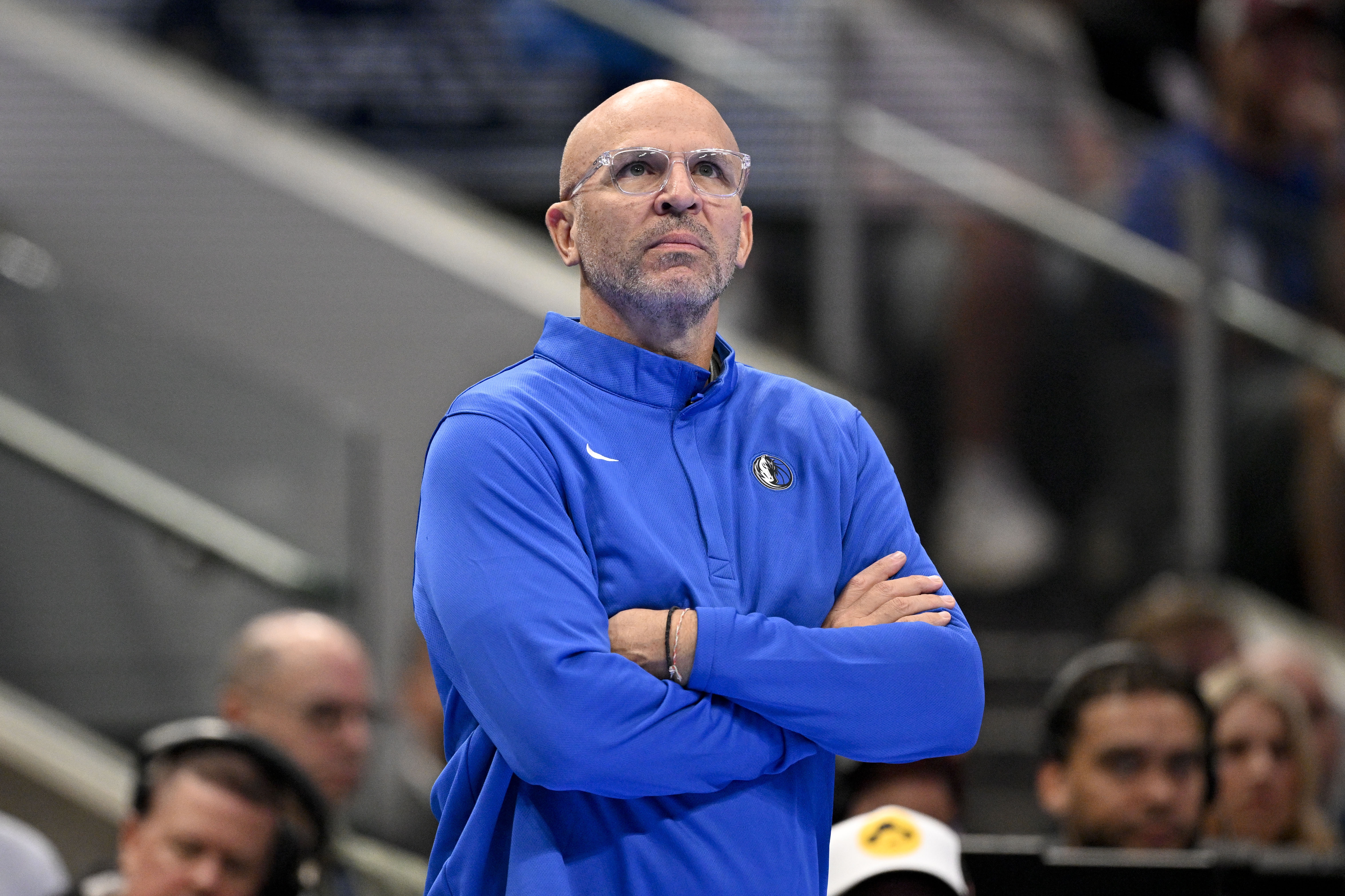 PP模拟器官网-浓眉受伤时马卡上篮打进 基德：当时该犯规的 我们会从中学习